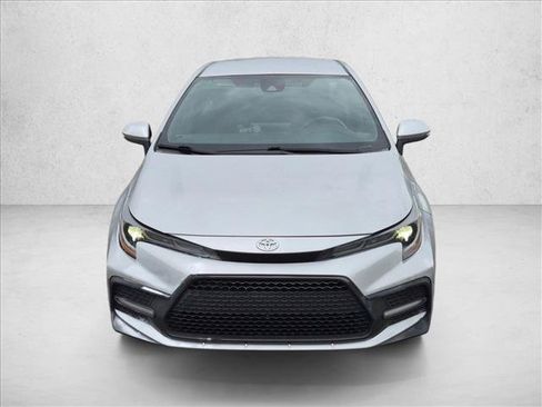Used 2021 Toyota Corolla SE FWD image 2