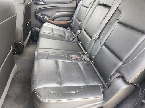 Used 2020 Chevrolet Suburban Premier image 12