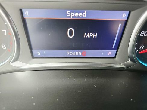 Used 2020 Chevrolet Traverse LT FWD image 21