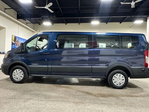 Used 2018 Ford Transit 350 XL image 5