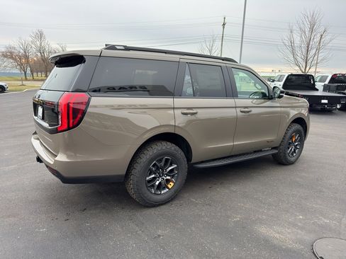 New 2026 Ford Expedition Tremor image 4