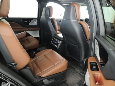 Used 2023 Lincoln Aviator Grand Touring w/ Equipment Group 301A image 18