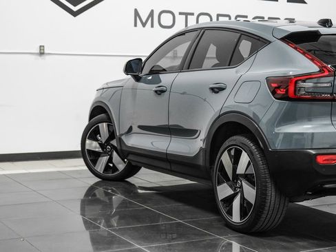 Used 2023 Volvo C40 P8 Recharge Ultimate image 15