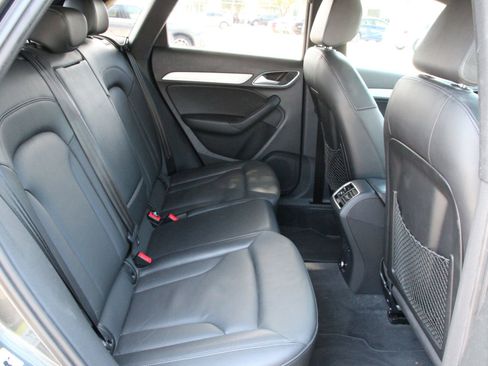 Used 2018 Audi Q3 2.0T Premium image 35