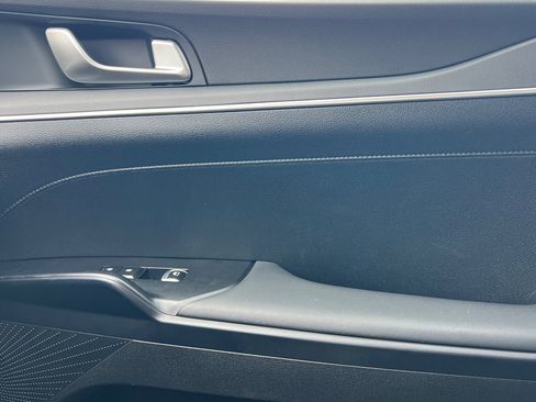 Used 2025 Kia K5 LXS image 18