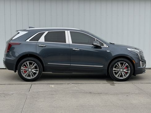 Certified 2021 Cadillac XT5 Premium Luxury AWD/4WD image 5