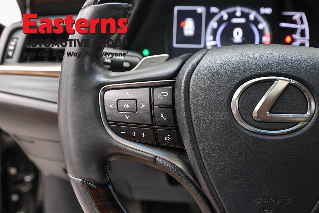 Used 2020 Lexus ES 350 w/ Accessory Package FWD image 17