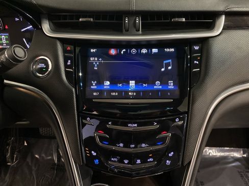 Used 2017 Cadillac XTS Luxury image 13