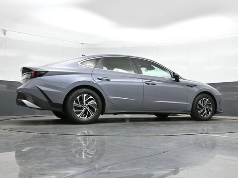 New 2026 Hyundai Sonata Blue FWD image 40
