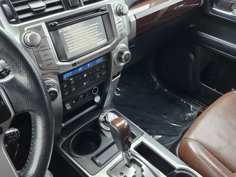 Used 2018 Toyota 4Runner Limited image 34