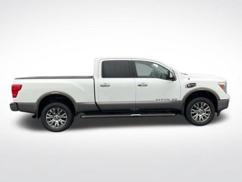 Used 2018 Nissan Titan Platinum Reserve w/ Platinum Utility Package AWD/4WD image 8