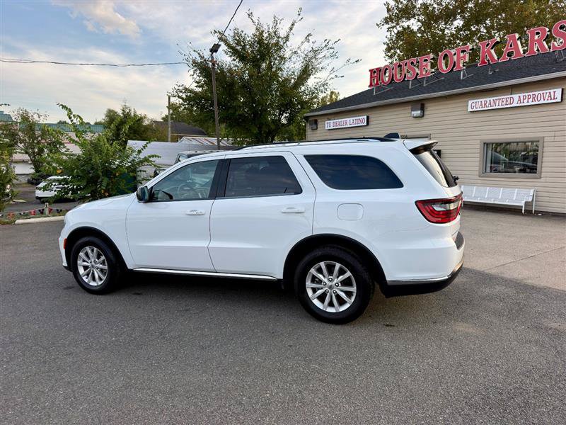 Used 2023 Dodge Durango SXT RWD image 2