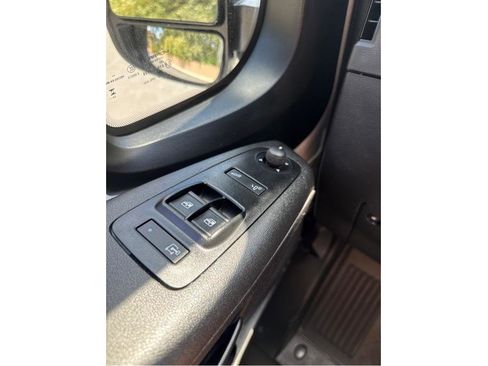 Used 2025 RAM ProMaster 2500 w/ Convenience Group FWD image 14