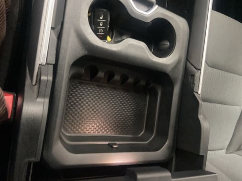 Used 2019 RAM 1500 Big Horn image 33