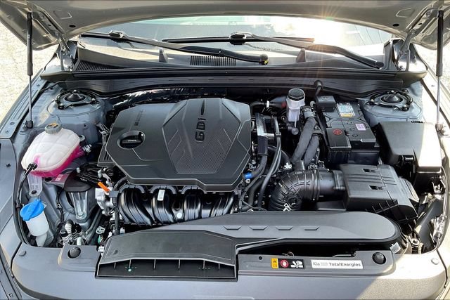Used 2025 Kia K5 GT-Line w/ GT-Line Premium Package FWD image 32