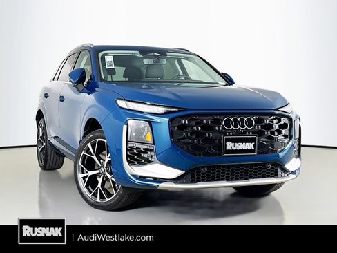 New 2026 Audi Q3 quattro 2.0T AWD/4WD image 1
