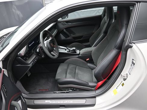 Certified 2026 Porsche 911 Carrera GTS RWD image 7