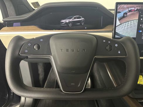 Used 2022 Tesla Model X AWD/4WD image 31