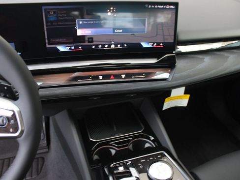 Used 2026 BMW 530i w/ M Sport Package RWD image 17