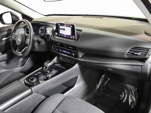 Certified 2023 Nissan Rogue SV image 34