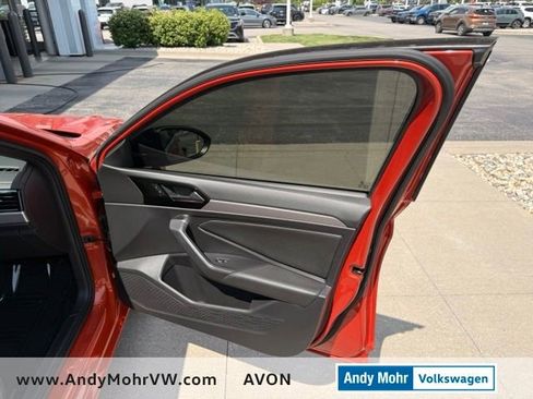 Used 2019 Volkswagen Jetta R-Line w/ R-Line Cold Weather Package FWD image 18