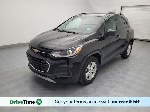 Used 2021 Chevrolet Trax LT image 1
