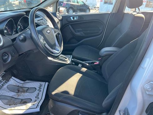 Used 2016 Ford Fiesta SE image 17