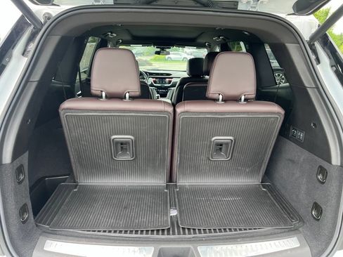 Used 2024 Cadillac XT6 Premium Luxury AWD/4WD image 8