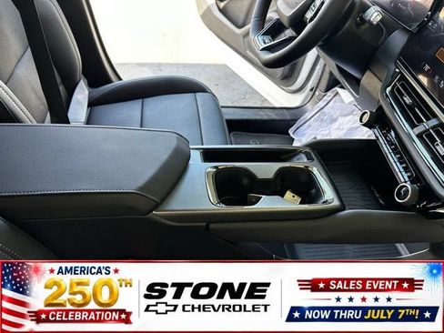 New 2025 Chevrolet Equinox EV RS w/ Active Safety Package 3 AWD/4WD image 29