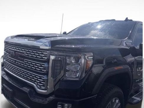 Used 2020 GMC Sierra 3500 Denali w/ Technology Package image 2