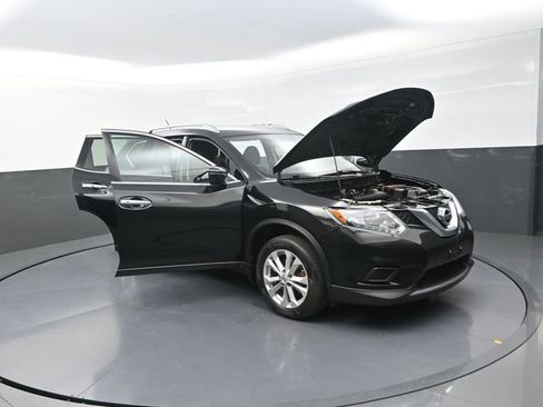 Used 2016 Nissan Rogue SV image 27
