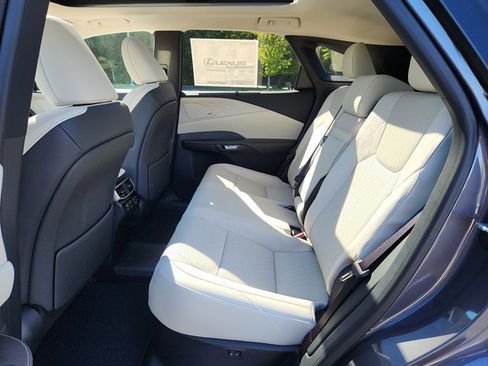 New 2025 Lexus RX 450h AWD w/ Luxury Package image 6