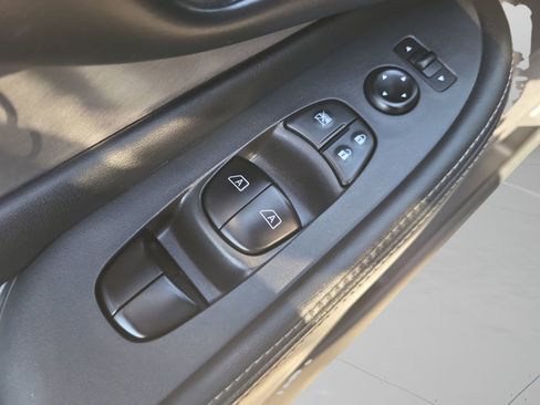 Used 2020 Nissan Murano S w/ Technology Package image 15