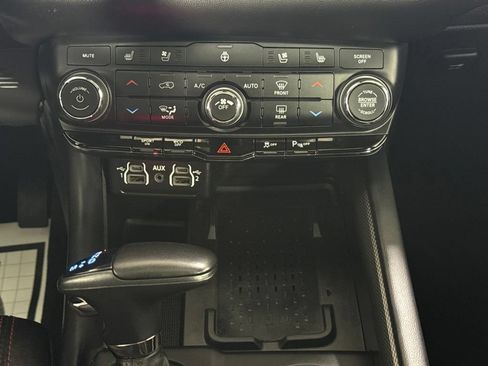 Used 2025 Dodge Durango R/T AWD/4WD image 27