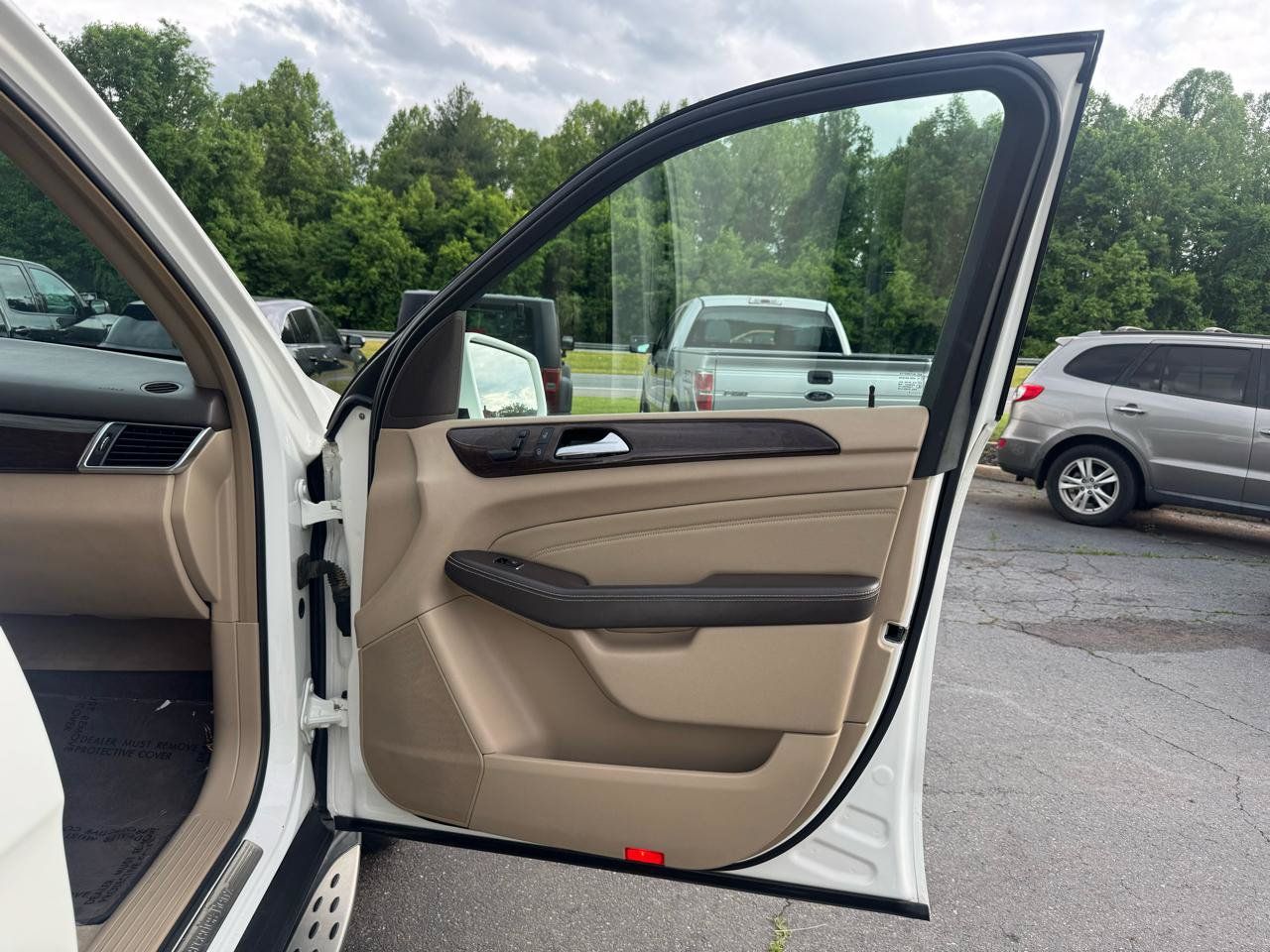 Used 2014 Mercedes-Benz ML 350 4MATIC w/ Premium 1 Package image 13