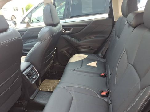 Used 2020 Subaru Forester Limited AWD/4WD image 8
