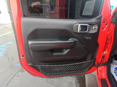 Used 2018 Jeep Wrangler Unlimited Sport S image 20