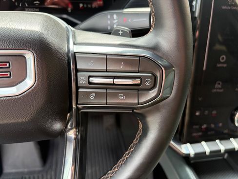 Used 2024 GMC Acadia AT4 w/ Luxury Package AWD/4WD image 20