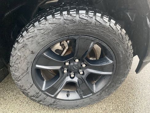 Used 2021 RAM 1500 Big Horn image 7