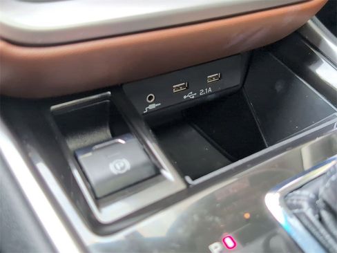 Used 2021 Subaru Outback Touring XT image 31