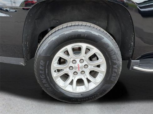 Used 2018 GMC Yukon SLT w/ Open Road Package image 37