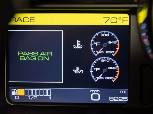 Used 2015 Ferrari 458 Speciale A image 32