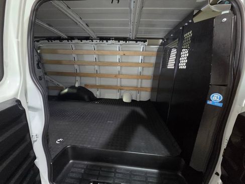 Used 2025 Chevrolet Express 2500 w/ Driver Convenience Package RWD image 23