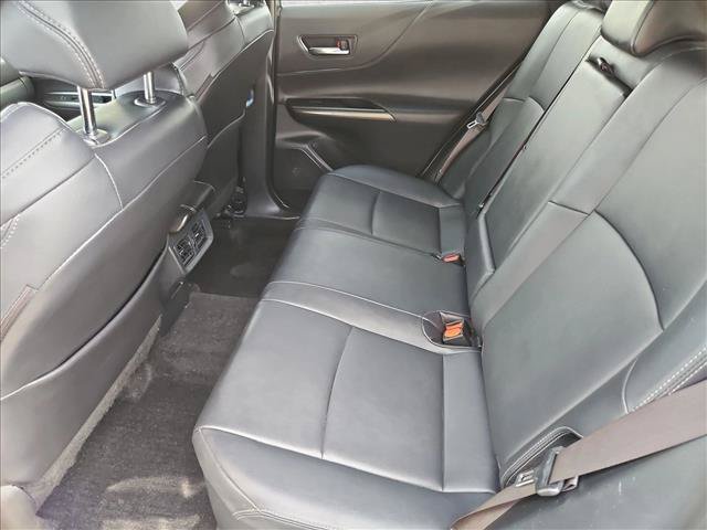 Used 2022 Toyota Venza XLE AWD/4WD image 25