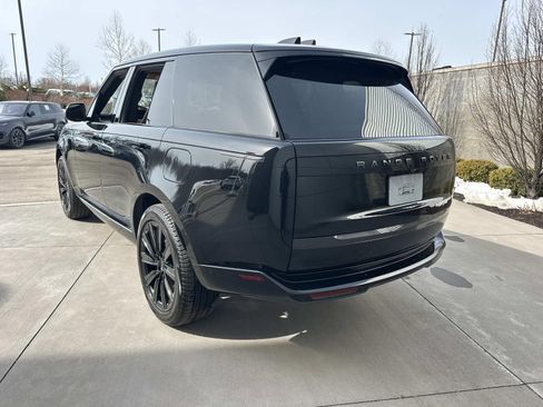 New 2026 Land Rover Range Rover SE image 7