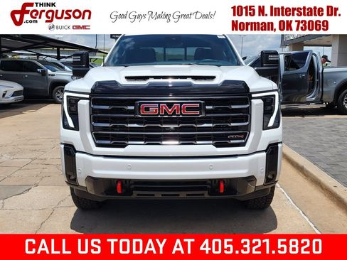 New 2026 GMC Sierra 2500 AT4 w/ AT4 Premium Plus Package AWD/4WD image 8