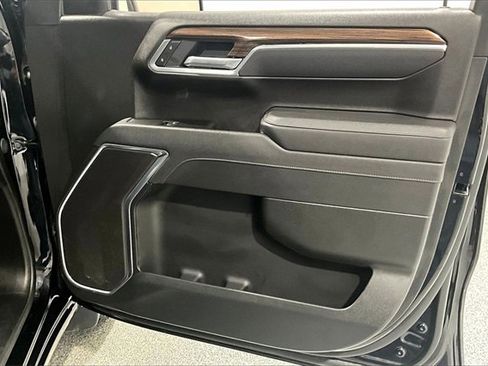 Used 2025 Chevrolet Silverado 1500 LT image 28