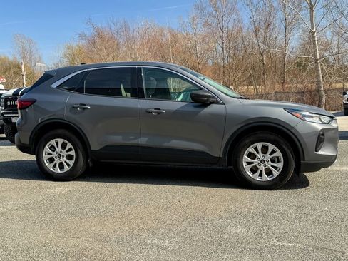 Certified 2023 Ford Escape Active image 2