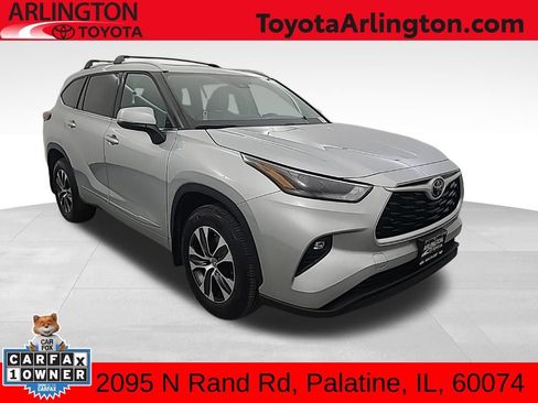 Used 2022 Toyota Highlander XLE image 1