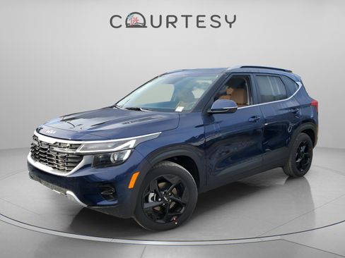 New 2026 Kia Seltos EX w/ EX Sunroof Package FWD image 1